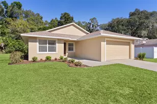 323 W Lady Lake Blvd, Lady Lake, FL 32159 - Photo 2