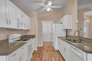 3566 Eversholt St, Clermont, FL 34711 - Photo 12