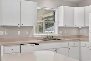 211 Hanging Moss Ln, Lady Lake, FL 32159 - Photo 40