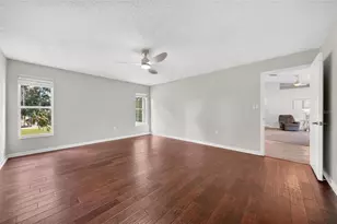 211 Hanging Moss Ln, Lady Lake, FL 32159 - Photo 48