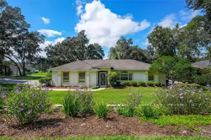 211 Hanging Moss Ln, Lady Lake, FL 32159 - Photo 12