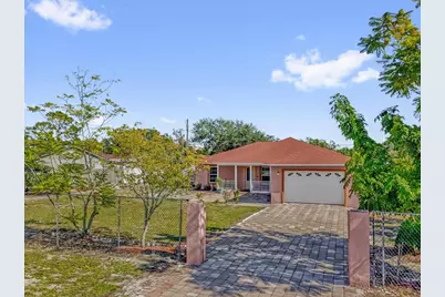 910 Rich Drive, Mount Dora, FL 32757 - Photo 2