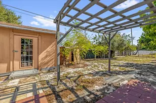 910 Rich Dr, Mount Dora, FL 32757 - Photo 28