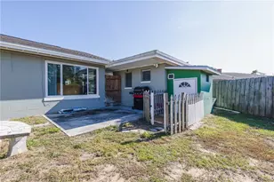 903 Virginia Ave, Tavares, FL 32778 - Photo 40