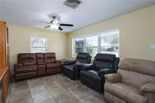903 Virginia Ave, Tavares, FL 32778 - Photo 12