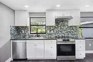 4123 Co Rd 124, Wildwood, FL 34785 - Photo 6