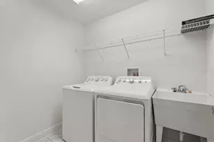 30433 Island Club Dr, Tavares, FL 32778 - Photo 22