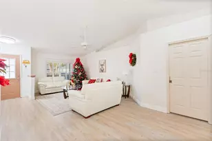 6065 Magpie Dr, Lakeland, FL 33809 - Photo 14