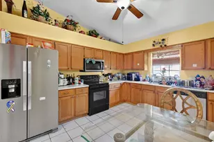 40007 Parkinsonia St, Lady Lake, FL 32159 - Photo 12