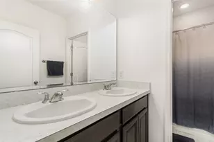 9495 Oglethorpe Dr, Groveland, FL 34736 - Photo 22