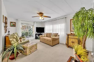 173 Paradise N, Leesburg, FL 34788 - Photo 4