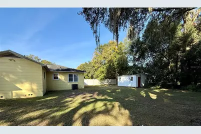 708 Mission Drive, Wildwood, FL 34785 - Photo 6