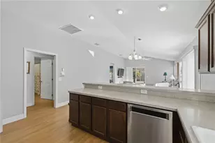 651 D'Angelo Ln, The Villages, FL 32162 - Photo 6