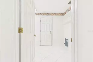817 Oak Forest Dr, The Villages, FL 32162 - Photo 14