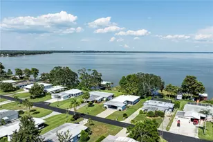 34232 Island Dr, Leesburg, FL 34788 - Photo 2