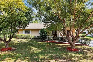 109 N Bloxam Ave, Minneola, FL 34715 - Photo 1