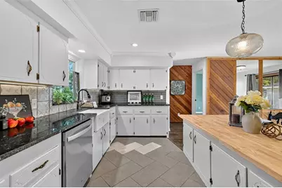 109 N Bloxam Avenue, Minneola, FL 34715 - Photo 8