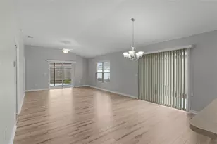 9179 SE 167th Ford St, The Villages, FL 32162 - Photo 6