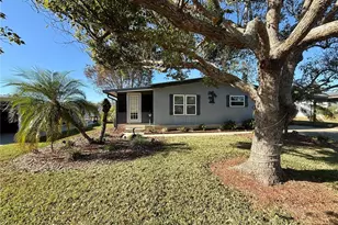 40 Magnolia Ln, Wildwood, FL 34785 - Photo 2