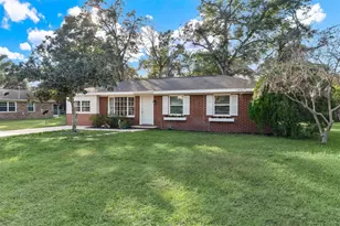 500 College Ave, Fruitland Park, FL 34731 - Photo 1