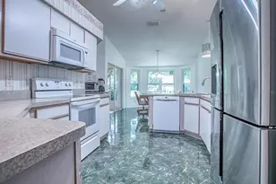 25348 Crestwater Dr, Leesburg, FL 34748 - Photo 20