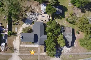 811 N Disston Ave, Tavares, FL 32778 - Photo 4