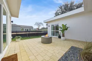 438 Skyfield Ct, Lady Lake, FL 32159 - Photo 32