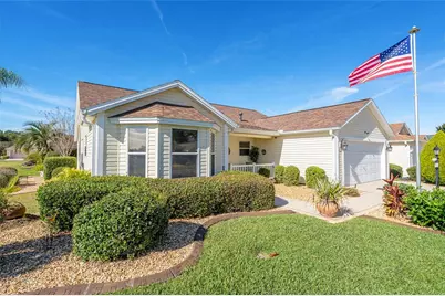 1426 La Hermosa Drive, The Villages, FL 32162 - Photo 2