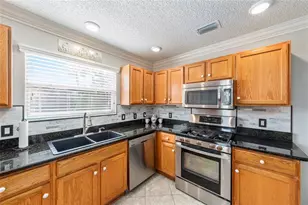 1426 La Hermosa Dr, The Villages, FL 32162 - Photo 16
