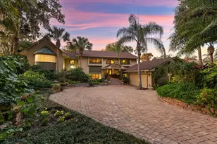 15815 Acorn Cir, Tavares, FL 32778 - Photo 2