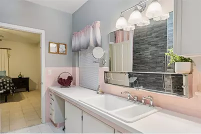 27 S Center Street, Eustis, FL 32726 - Photo 20