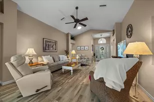 2574 Caribe Dr, The Villages, FL 32162 - Photo 8
