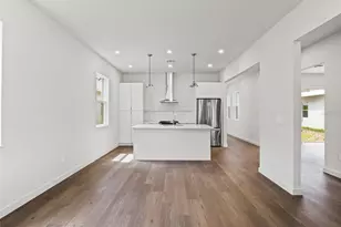 454 Skyfield Ct, Lady Lake, FL 32159 - Photo 6