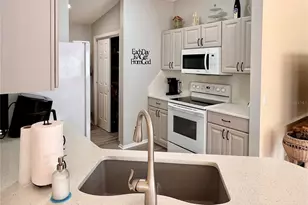 2507 Everwood Ct, The Villages, FL 32162 - Photo 10