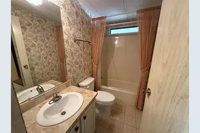 108 Winterberry Avenue, Wildwood, FL 34785 - Photo 12