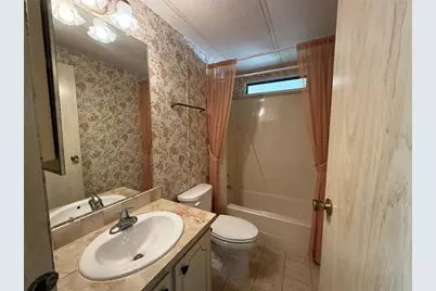 108 Winterberry Avenue, Wildwood, FL 34785 - Photo 8