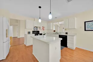 528 Carrera Dr, The Villages, FL 32159 - Photo 12
