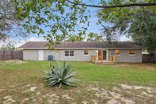 520 W Charlotte Ave, Eustis, FL 32726 - Photo 34