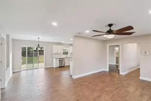 520 W Charlotte Ave, Eustis, FL 32726 - Photo 12