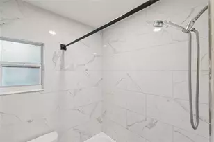 520 W Charlotte Ave, Eustis, FL 32726 - Photo 30