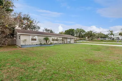 520 W Charlotte Avenue, Eustis, FL 32726 - Photo 2