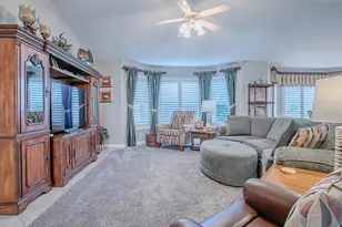 629 Hartley Pl, The Villages, FL 32162 - Photo 8