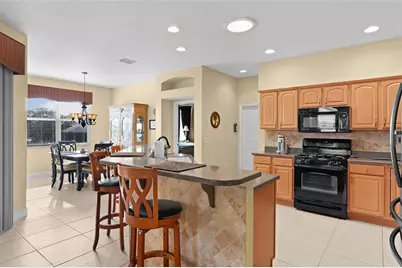 578 Inner Circle, The Villages, FL 32162 - Photo 10