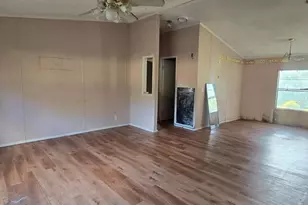 17140 SE 251st Terrace, Umatilla, FL 32784 - Photo 4