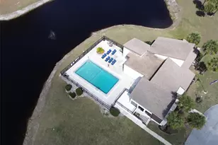 18101 Sandalwood Dr, Wildwood, FL 34785 - Photo 20