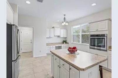 3229 Killington Loop, The Villages, FL 32163 - Photo 6