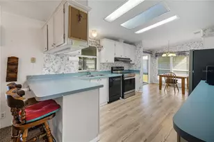 5229 Hartford Ln, Wildwood, FL 34785 - Photo 12