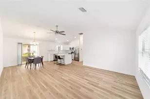 1312 Landeros Ln, The Villages, FL 32159 - Photo 4