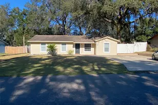 11585 SE 129th Ln, Ocklawaha, FL 32179 - Photo 1