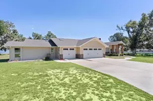 34240 Rosa Ln, Fruitland Park, FL 34731 - Photo 4